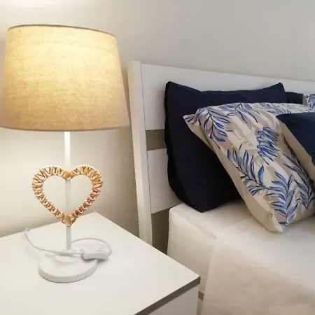Casa Martina - Parking - Wifi Гостевой дом